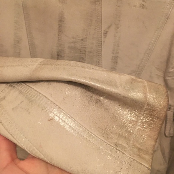 DKNY 100% leather jacket rare find! Made in Italy - Picture 8 of 12